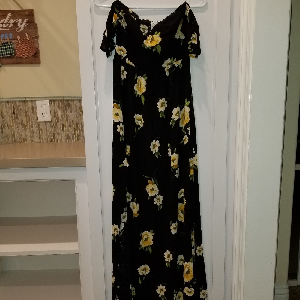 Dress - Picture 2 of 6